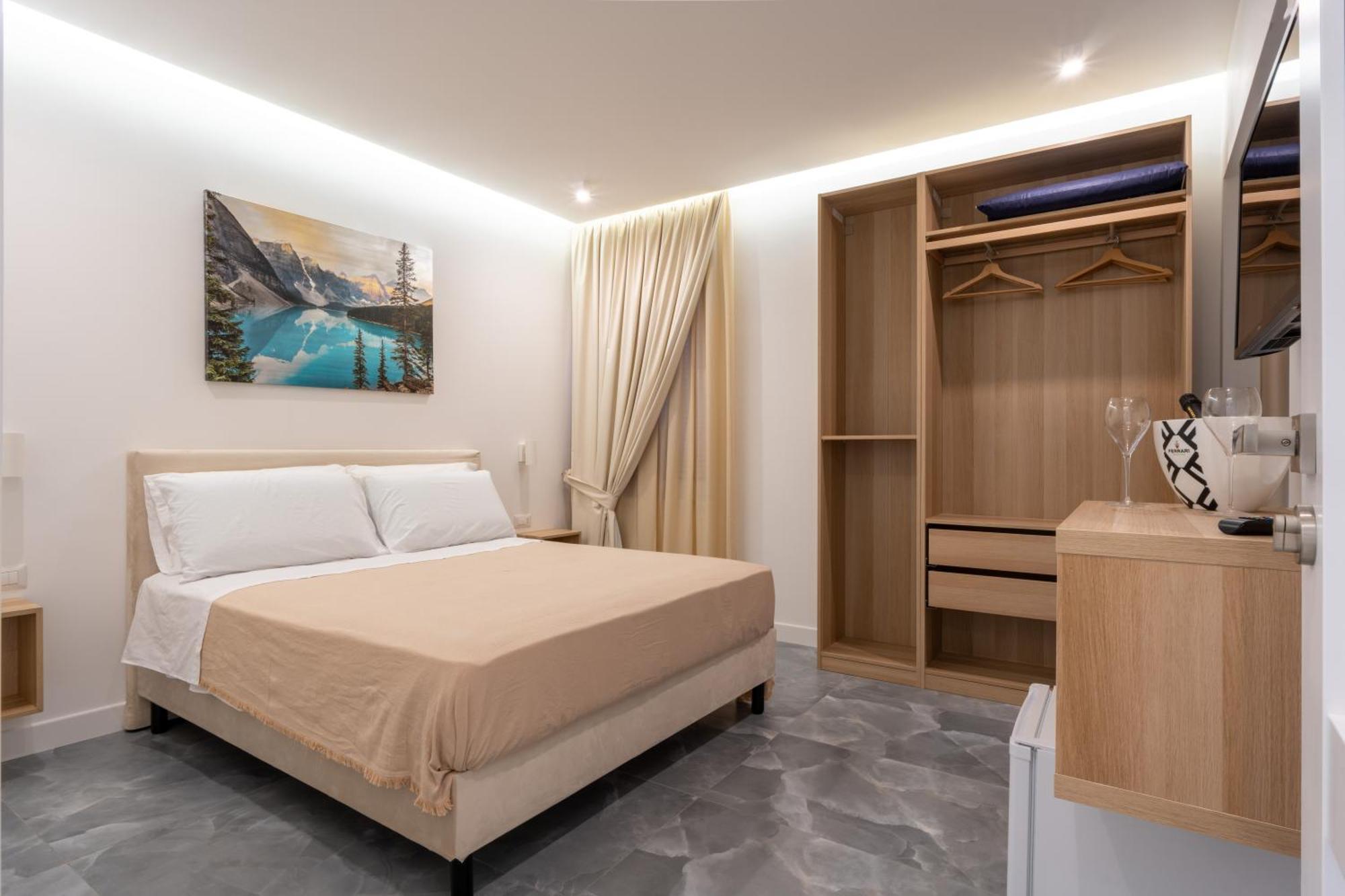 La Maison Di Tina Наполи Екстериор снимка